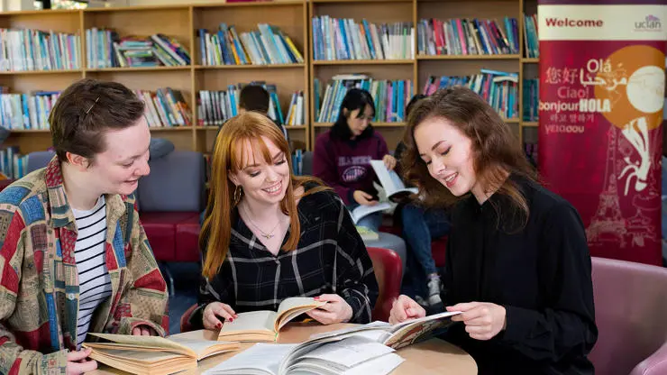 The Centre offers access to extensive resources including self-study books, easy readers, audio visual in a variety of languages; film, documentaries, as well as international magazines and newspapers. 