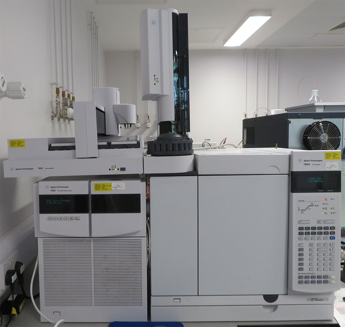 Picture of equipment: gas chromatography mass spectrometry GCMSMS