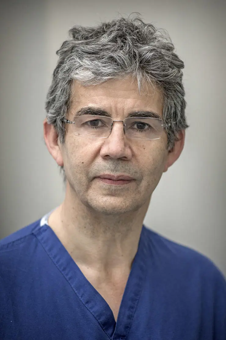 World-renowned trauma surgeon David Nott