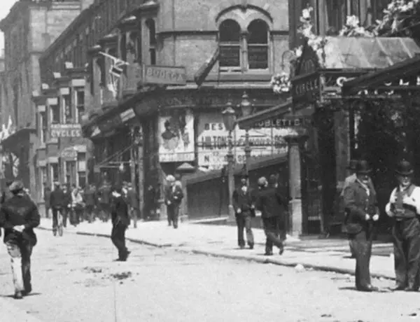 Photo of King Street, Wigan, around 1902.